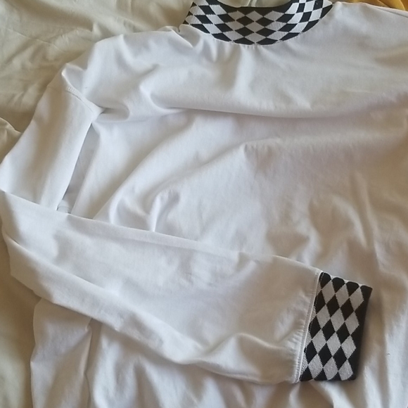 New Forever 21 shirt - Picture 3 of 3